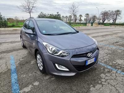 Hyundai i30 5p. Comfort - 2015 Grigio usata Barletta