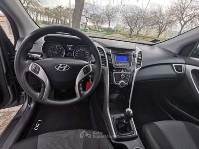 Hyundai i30 5p. Comfort - 2015 Grigio usata Barletta