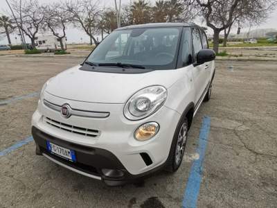 Fiat 500L 1.3 MJ 95CV Dualogic Lounge 2016 Bianco usata Barletta