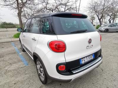 Fiat 500L 1.3 MJ 95CV Dualogic Lounge 2016 Bianco usata Barletta