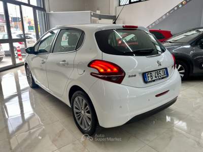 Peugeot 208 2015 1.6 BlueHDi 75cv Allure PREZZO PROMO Bianco usata Cerignola