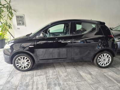Lancia Ypsilon Ypsilon 1.2 69 CV 5 porte Nero usata Lecco