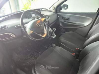 Lancia Ypsilon Ypsilon 1.2 69 CV 5 porte Nero usata Lecco