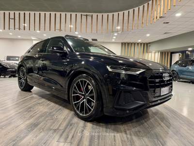 Audi Q8 50 TDI 286cv quattro tiptronic Sport Blu/Azzurro usata Foligno