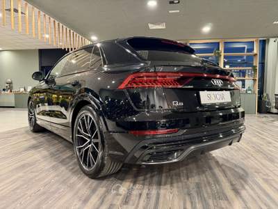 Audi Q8 50 TDI 286cv quattro tiptronic Sport Blu/Azzurro usata Foligno
