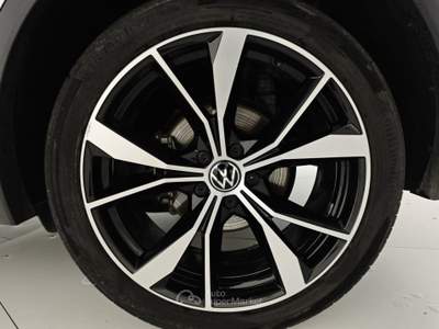 Volkswagen Tiguan 2.0 TDI 200 CV SCR DSG 4MOTION R-Line Argento usata Capua