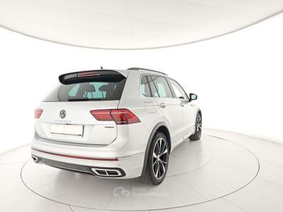 Volkswagen Tiguan 2.0 TDI 200 CV SCR DSG 4MOTION R-Line Argento usata Capua
