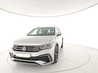 Volkswagen Tiguan 2.0 TDI 200 CV SCR DSG 4MOTION R-Line Argento usata Capua