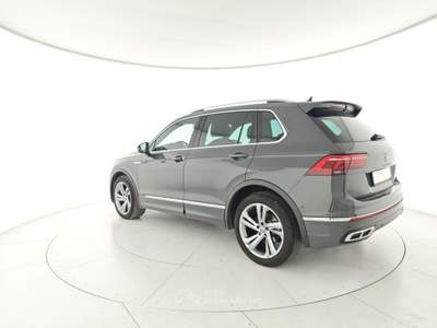 Volkswagen Tiguan 2.0 TDI 150 CV SCR DSG R-Line Grigio usata Capua