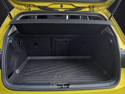 Volkswagen Golf 1.0 tsi Life 110cv PREZZO REALE Giallo usata Valenza