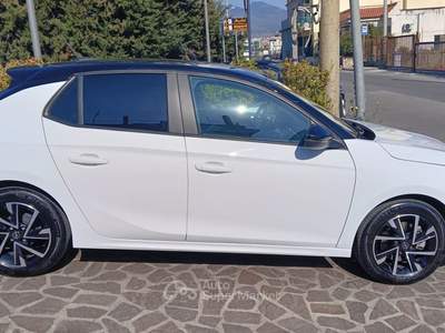 Opel Corsa Edition Bianco usata Torre Annunziata