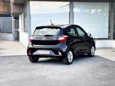 Hyundai i10 1.0 Benzina 67CV E6 Neo - 2021 Nero usata Roma