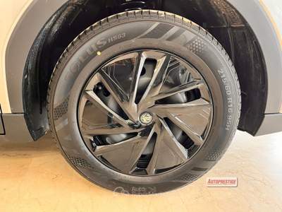MG ZS MT5 STD KM0 Bianco usata Carpi