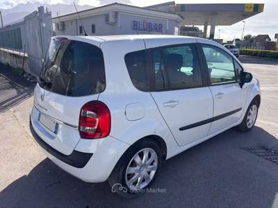 Renault Modus CAMBIO AUTOMATICO Bianco usata Santa Maria la Carità