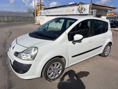 Renault Modus CAMBIO AUTOMATICO Bianco usata Santa Maria la Carità