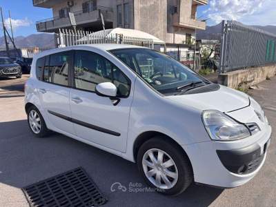 Renault Modus CAMBIO AUTOMATICO Bianco usata Santa Maria la Carità