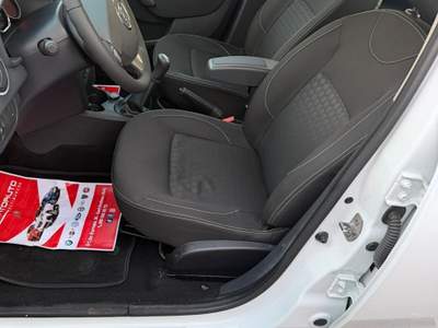 Dacia Sandero Ambiance Bianco usata Sant'Antimo