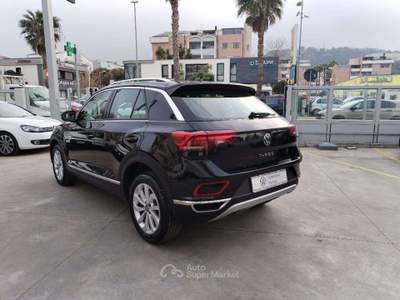 Volkswagen T-Roc 1.0 tsi Style 115cv -IQ Light-IQ Drive-Tech Pack- Nero usata Francavilla al Mare