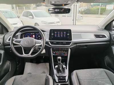 Volkswagen T-Roc 1.0 tsi Style 115cv -IQ Light-IQ Drive-Tech Pack- Nero usata Francavilla al Mare
