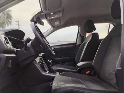 Volkswagen T-Roc 1.0 tsi Style 115cv -IQ Light-IQ Drive-Tech Pack- Nero usata Francavilla al Mare