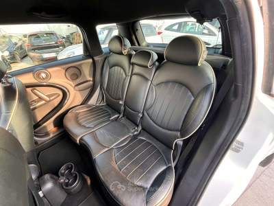 MINI Cooper LEGGI NOTE Bianco usata Anzio