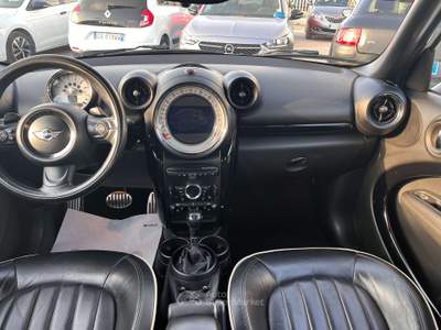 MINI Cooper LEGGI NOTE Bianco usata Anzio
