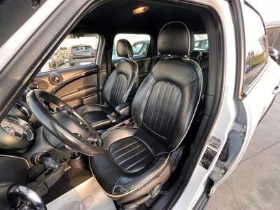 MINI Cooper LEGGI NOTE Bianco usata Anzio