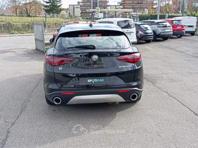 Alfa Romeo Stelvio *PROMO* 2.2 Turbodiesel 190 CV AT8 Q4 Business Nero usata Borgo San Lorenzo