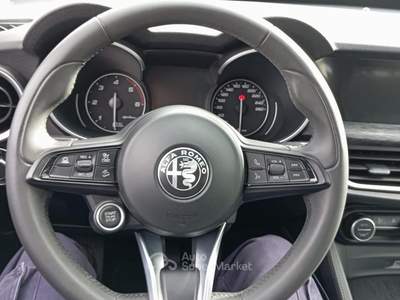 Alfa Romeo Stelvio *PROMO* 2.2 Turbodiesel 190 CV AT8 Q4 Business Nero usata Borgo San Lorenzo