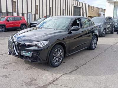Alfa Romeo Stelvio *PROMO* 2.2 Turbodiesel 190 CV AT8 Q4 Business Nero usata Borgo San Lorenzo