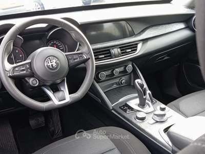 Alfa Romeo Stelvio *PROMO* 2.2 Turbodiesel 190 CV AT8 Q4 Business Nero usata Borgo San Lorenzo