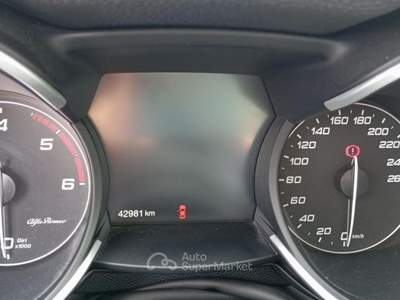 Alfa Romeo Stelvio *PROMO* 2.2 Turbodiesel 190 CV AT8 Q4 Business Nero usata Borgo San Lorenzo