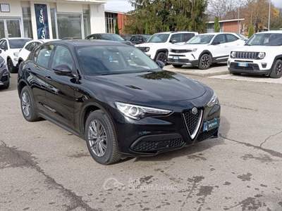 Alfa Romeo Stelvio *PROMO* 2.2 Turbodiesel 190 CV AT8 Q4 Business Nero usata Borgo San Lorenzo