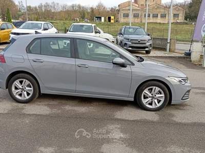 Volkswagen Golf *PROMO* 1.0 eTSI EVO DSG Life Grigio usata Borgo San Lorenzo
