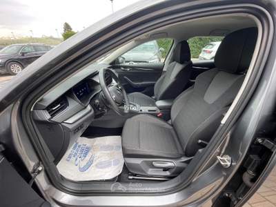 Skoda Octavia 2.0 tdi evo Executive 115cv dsg Grigio usata Sarego