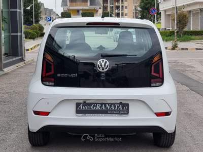 Volkswagen up! 1.0 eco High 68cv Benz/Metano 5p. Bianco usata Trentola Ducenta