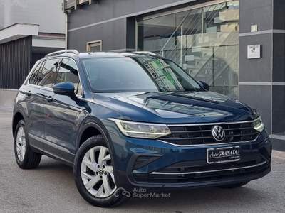 Volkswagen Tiguan 2.0 TDI 150CV SCR DSG 4MOTION Life Blu/Azzurro usata Trentola Ducenta