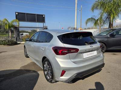 Ford Focus 1.5 EcoBlue 115 CV automatico 5p. ST-Line Argento usata Taranto