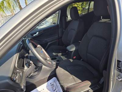 Ford Focus 1.5 EcoBlue 115 CV automatico 5p. ST-Line Argento usata Taranto