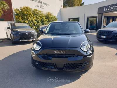 Fiat 600 Hybrid 110 CV DCT MHEV La Prima Nero usata Taranto