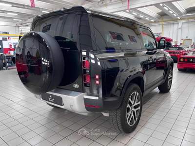 Land Rover Defender 90 3.0D I6 250 CV AWD Auto SE Nero usata Calvatone