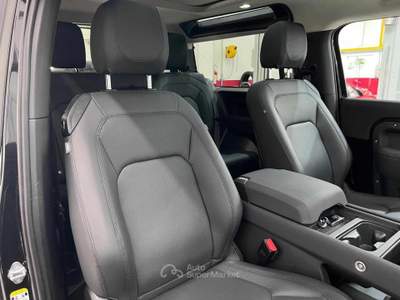 Land Rover Defender 90 3.0D I6 250 CV AWD Auto SE Nero usata Calvatone