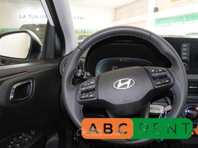 Hyundai i10 i10 1.0 MPI AT Connectline Bianco usata Cernusco sul Naviglio