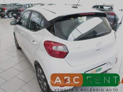 Hyundai i10 i10 1.0 MPI AT Connectline Bianco usata Cernusco sul Naviglio