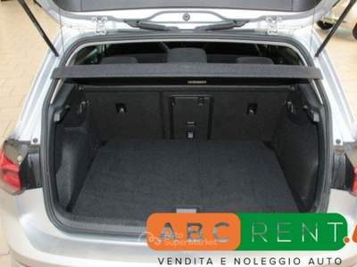 Volkswagen Golf Golf 2.0 TDI 150 CV DSG SCR Life Argento usata Cernusco sul Naviglio