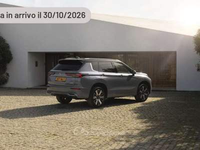 Mitsubishi Outlander 2.4L 4WD PHEV Invite Argento usata Pieve di Cento