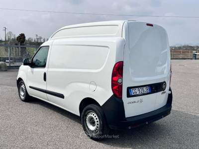 Fiat Doblò 1.6 MJT 105CV S&S PL-TA Cargo Maxi XL Business Bianco usata Pieve di Soligo