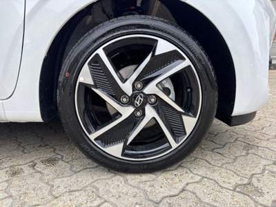 Hyundai i10 1.0 MPI C. AUTOMATICO Prime *FULL OPTIONAL Bianco usata Boves