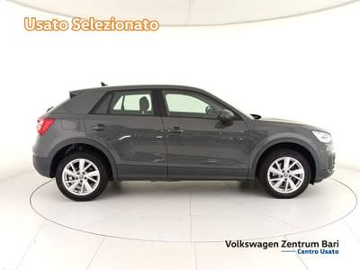Audi Q2 35 2.0 tdi business design 150cv s-tronic Grigio usata Bari