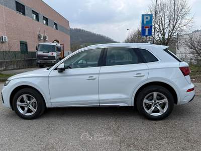 Audi Q5 40 2.0 tdi mhev 12V Business Advanced quattro s-tronic Bianco usata Pianoro